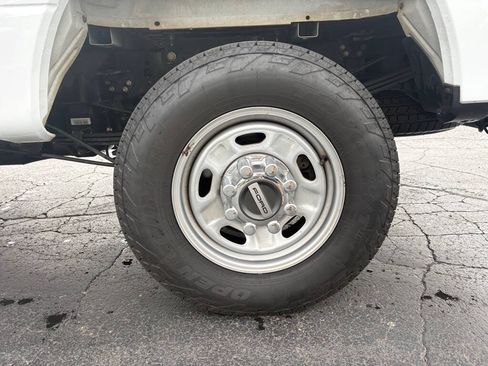 Used 2022 Ford F350 XL w/ Power Equipment Group AWD/4WD image 10