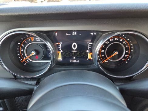 Used 2019 Jeep Wrangler Sport image 25