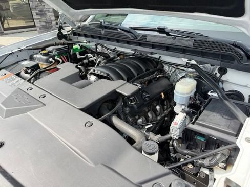 Used 2018 Chevrolet Silverado 1500 LTZ w/ Sport Package AWD/4WD image 25