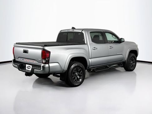 Used 2021 Toyota Tacoma SR5 image 11