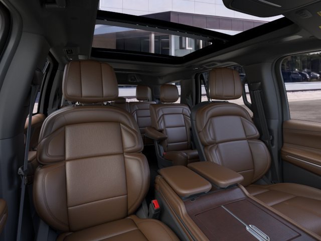 New 2026 Lincoln Navigator Reserve AWD/4WD image 10