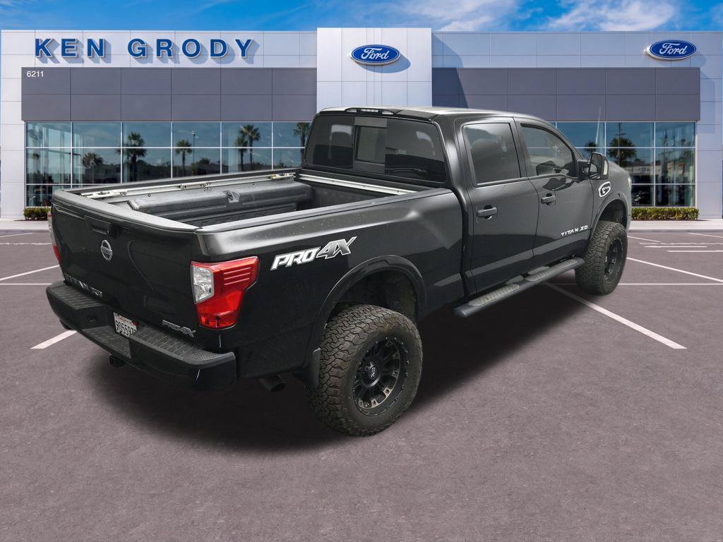 Used 2019 Nissan Titan PRO-4X w/ Pro-4x Convenience Package AWD/4WD image 14