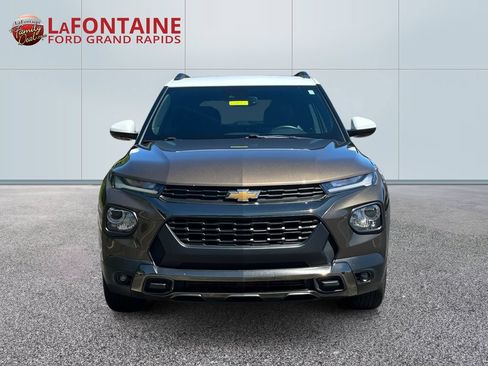 Used 2021 Chevrolet TrailBlazer ACTIV w/ Sun and Liftgate Package AWD/4WD image 2