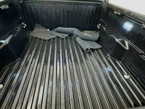 Used 2025 Toyota Tacoma TRD Off-Road image 30