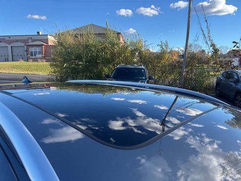 New 2026 Volkswagen Tiguan SE image 4