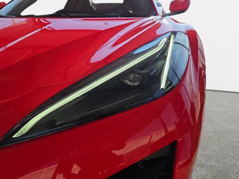 Used 2024 Chevrolet Corvette Z06 RWD image 27