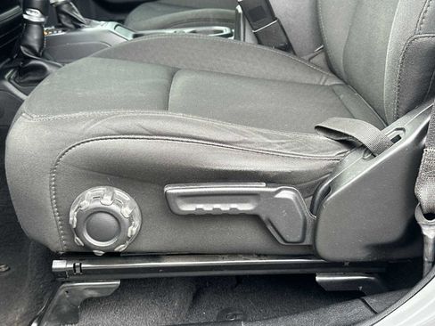 Used 2021 Jeep Wrangler Unlimited Sahara w/ Uconnect 4C Nav & Sound Group image 14