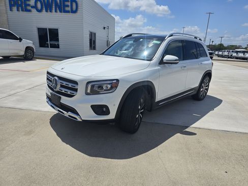 Used 2021 Mercedes-Benz GLB 250 image 7