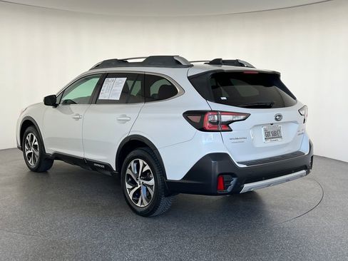 Used 2020 Subaru Outback Touring XT AWD/4WD image 6