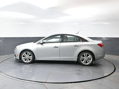 Used 2013 Chevrolet Cruze LTZ FWD image 8