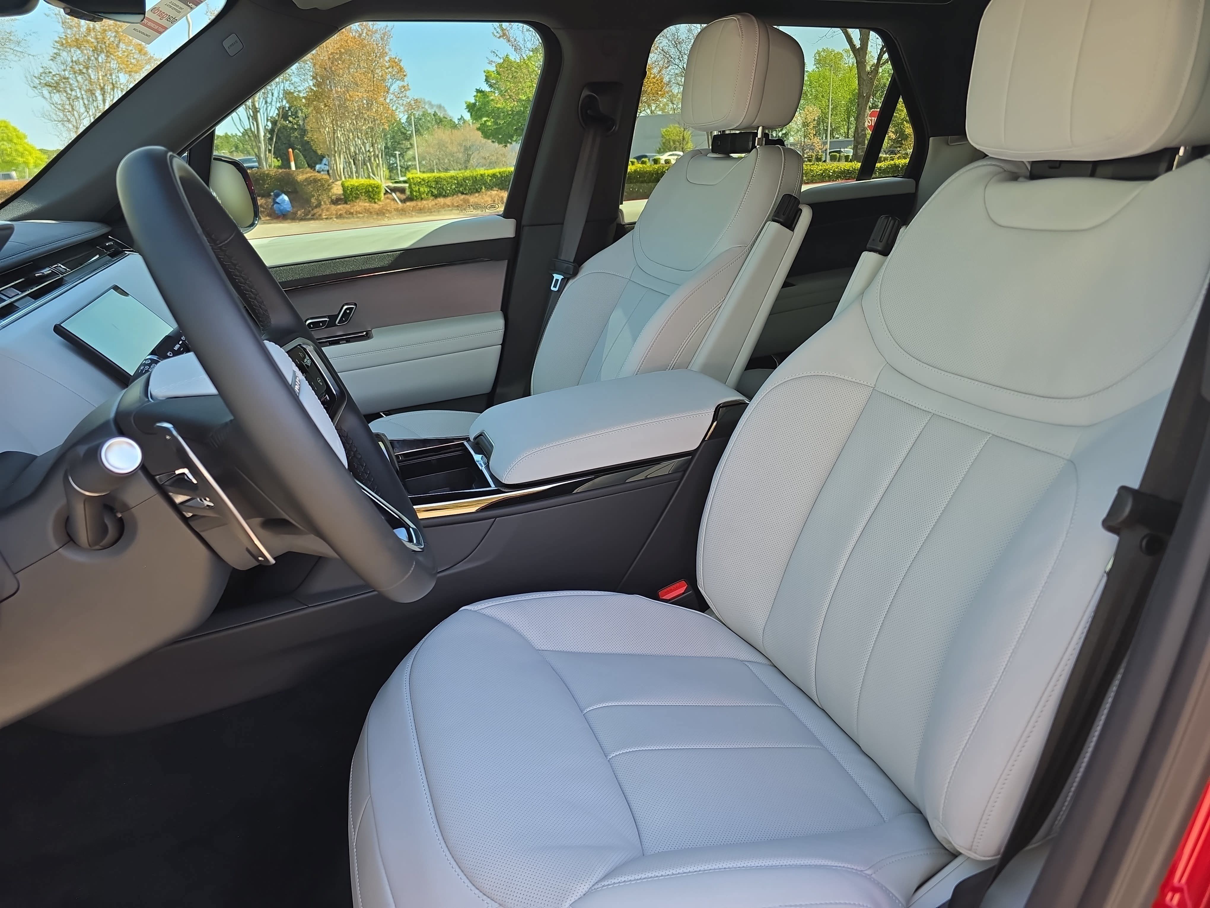 New 2026 Land Rover Range Rover Sport SE AWD/4WD image 15
