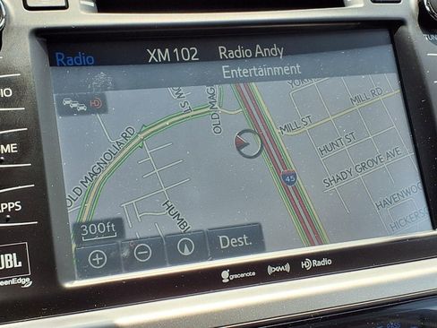 Used 2018 Toyota Highlander Limited Platinum FWD image 10