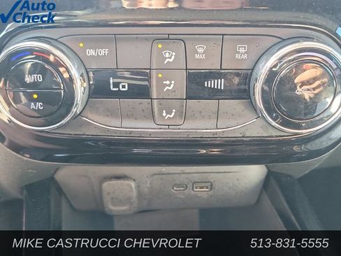 Used 2024 Chevrolet Trax LT FWD image 18