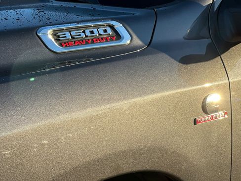 Used 2024 RAM 3500 Tradesman w/ Chrome Appearance Group image 31