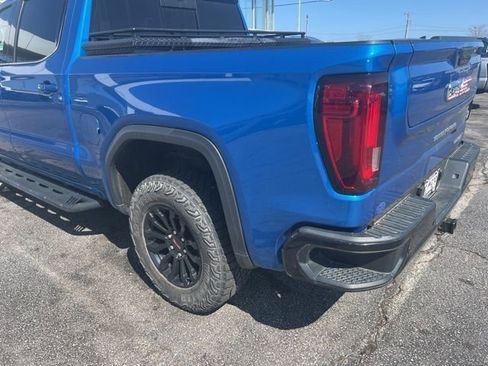 Used 2023 GMC Sierra 1500 AT4X image 11