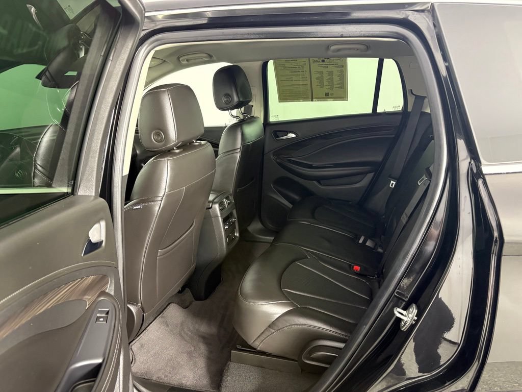 Used 2020 Buick Envision Essence FWD image 12
