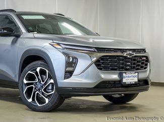New 2026 Chevrolet Trax RS w/ Driver Confidence Package FWD video 3