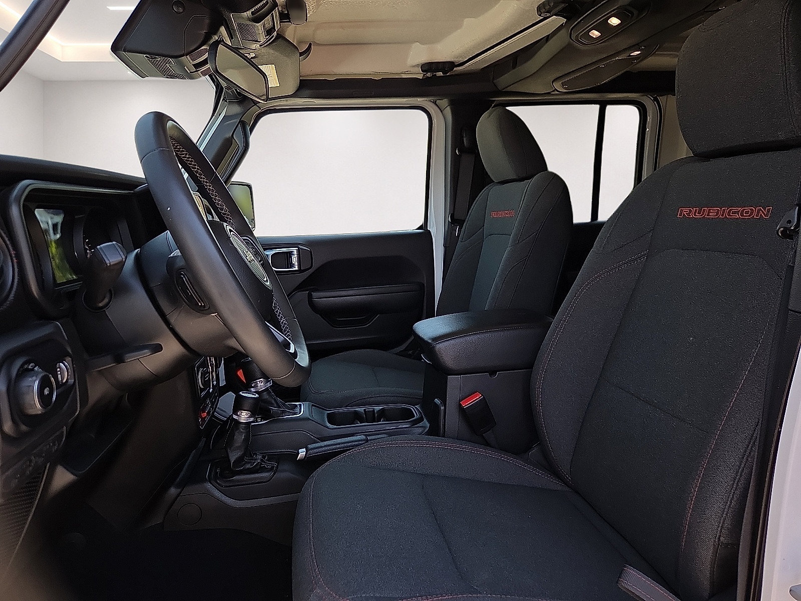 Used 2025 Jeep Wrangler Unlimited Rubicon AWD/4WD image 14