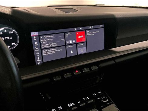 Used 2020 Porsche 911 Carrera image 19