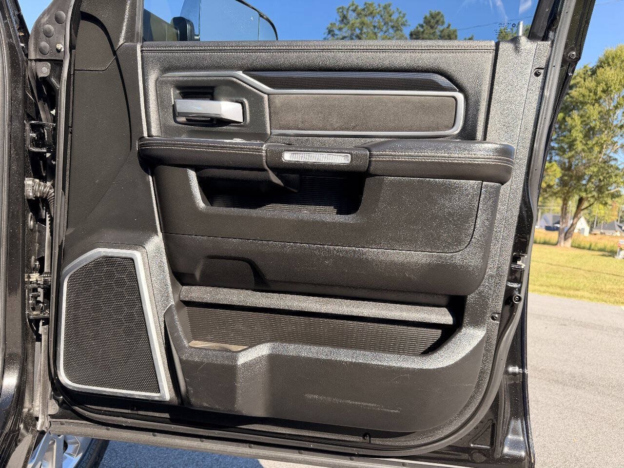 Used 2019 RAM 2500 Laramie AWD/4WD image 33