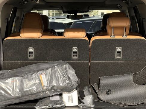 New 2026 INFINITI QX80 Luxe RWD image 25