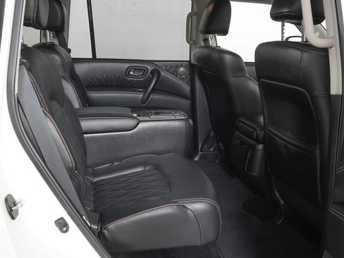 Used 2024 Nissan Armada Platinum w/ Captain's Chairs Package RWD image 9