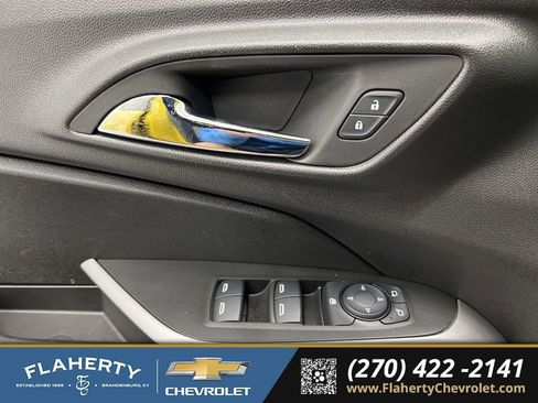 Used 2024 Chevrolet Trax RS image 21