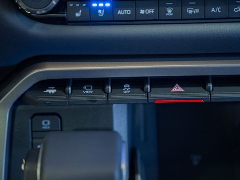 New 2026 Toyota Sequoia Platinum AWD/4WD image 33