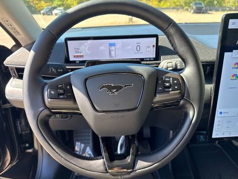 Used 2024 Ford Mustang Mach-E Select w/ Comfort Package Lite image 30