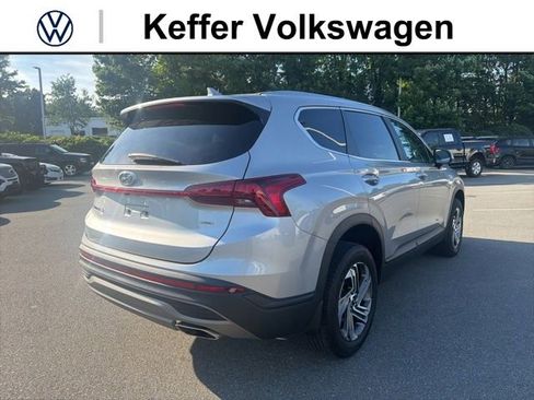 Used 2023 Hyundai Santa Fe SE AWD/4WD image 5