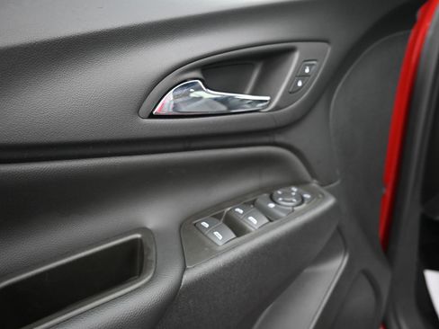 Used 2023 Chevrolet Equinox LT image 25