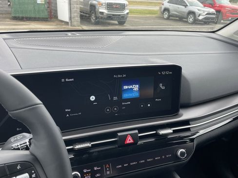 New 2026 Kia Sportage SX image 17