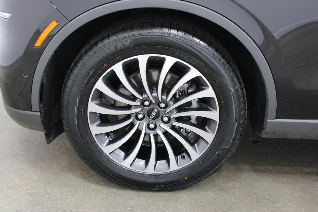 Used 2023 Lincoln Aviator Reserve w/ Elements Package Plus RWD image 32