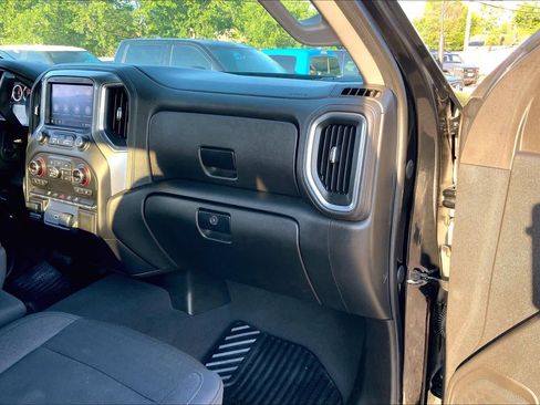 Used 2021 Chevrolet Silverado 2500 LT w/ Convenience Package AWD/4WD image 18