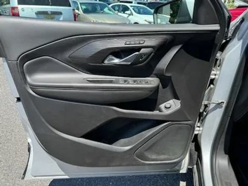 Used 2019 GMC Terrain SLT w/ Preferred Package AWD/4WD image 17