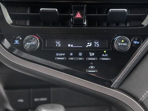 Used 2024 Toyota Camry SE image 22