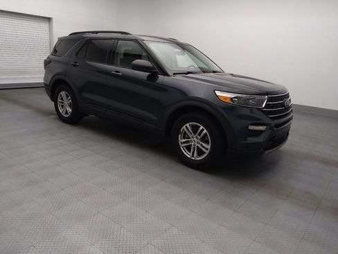 Used 2022 Ford Explorer XLT w/ Equipment Group 202A RWD image 11