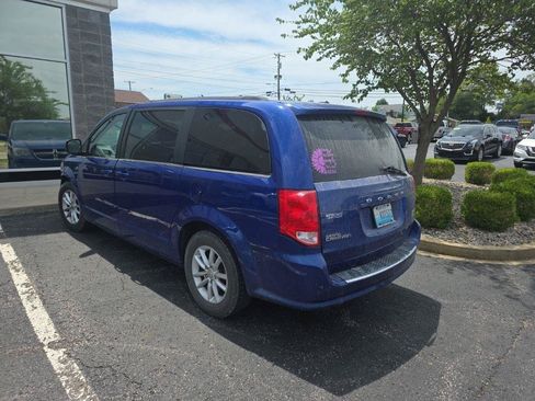 Used 2019 Dodge Grand Caravan SXT FWD image 4