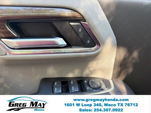 Used 2024 Chevrolet Silverado 2500 LT w/ Texas Edition AWD/4WD image 11