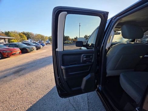 Used 2015 RAM 1500 Express image 8