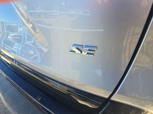 Used 2024 Toyota RAV4 SE w/ Weather & Moonroof Package image 16