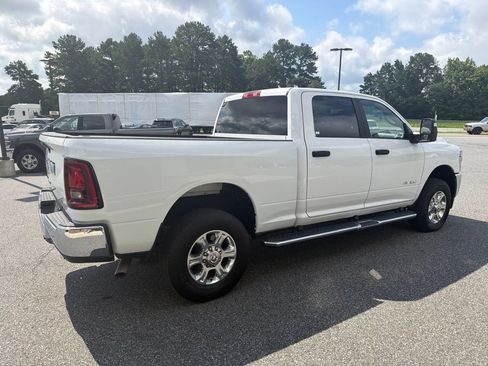 Used 2025 RAM 2500 Big Horn AWD/4WD image 10