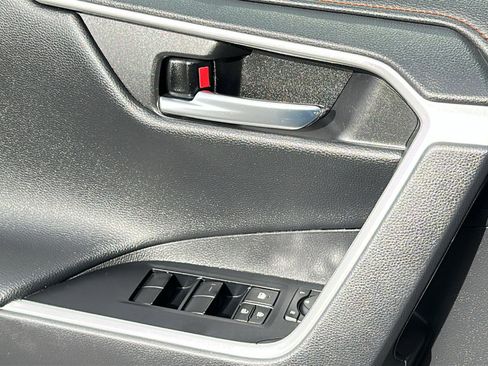 Used 2021 Toyota RAV4 Adventure image 22