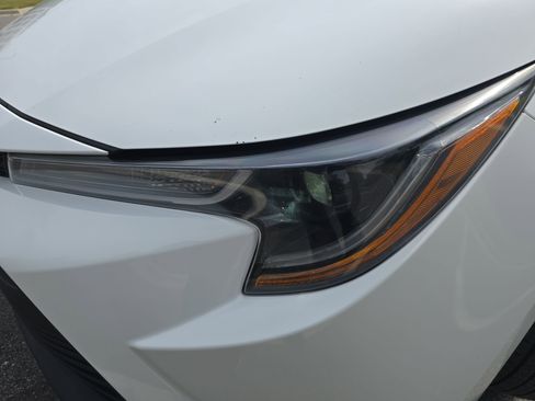 Used 2024 Toyota Corolla LE image 33