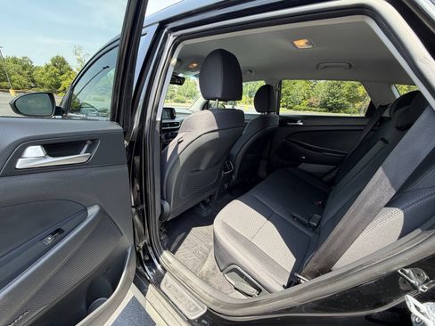 Used 2019 Hyundai Tucson Sport FWD image 16
