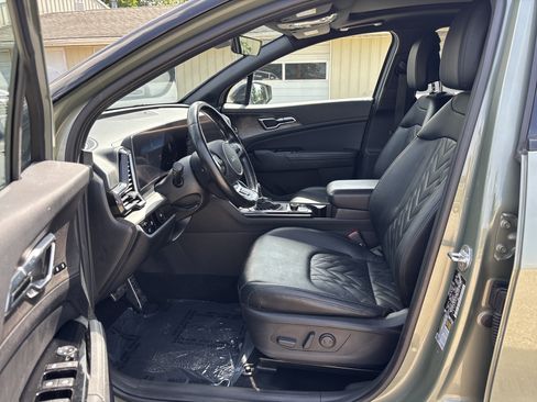Used 2023 Kia Sportage X-Pro AWD/4WD image 15