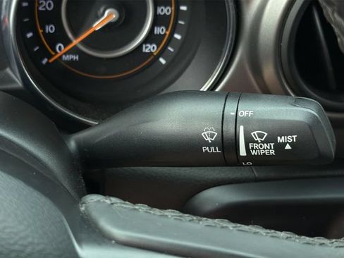 Used 2022 Jeep Gladiator Sport AWD/4WD image 32