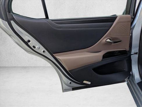 Used 2022 Lexus ES 350 w/ Premium Package image 16