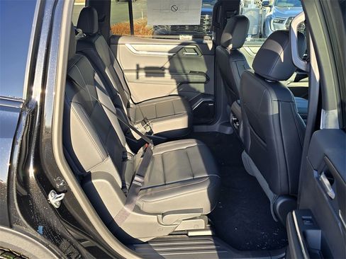 New 2025 GMC Acadia Elevation w/ Elevation Premium Package image 32