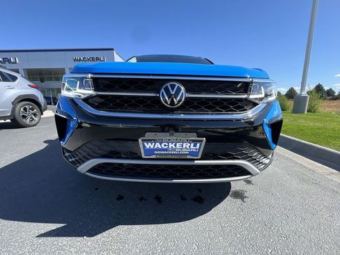 Used 2022 Volkswagen Taos SEL image 30